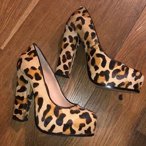 Steve Madden cheetah leopard pump sarina-L 6.5